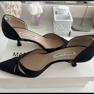 Manolo Blahnik black kitten heels
